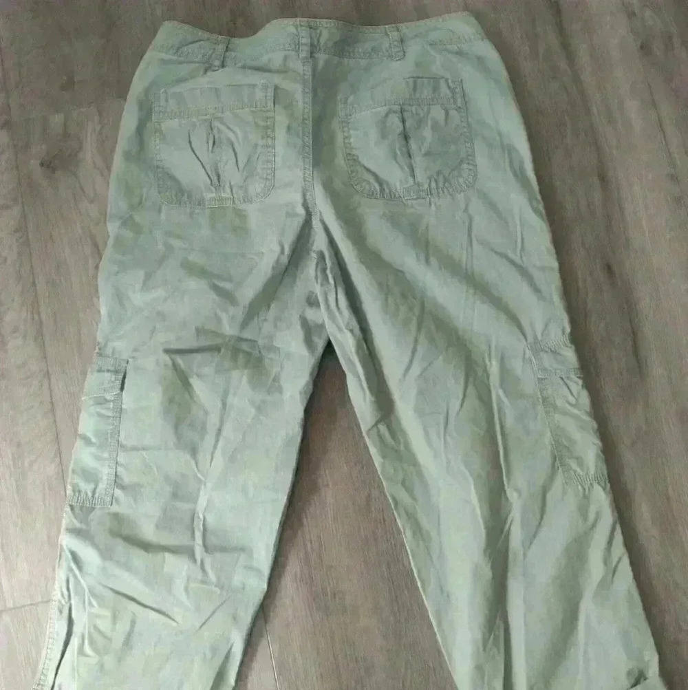 Gap Capri's